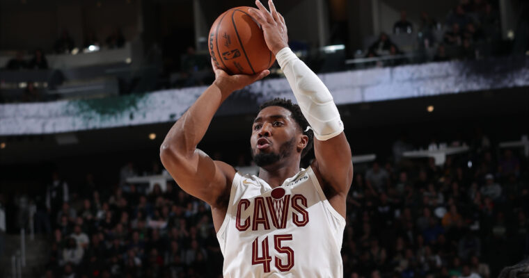 Punto NBA: i Cavaliers ancora imbattuti